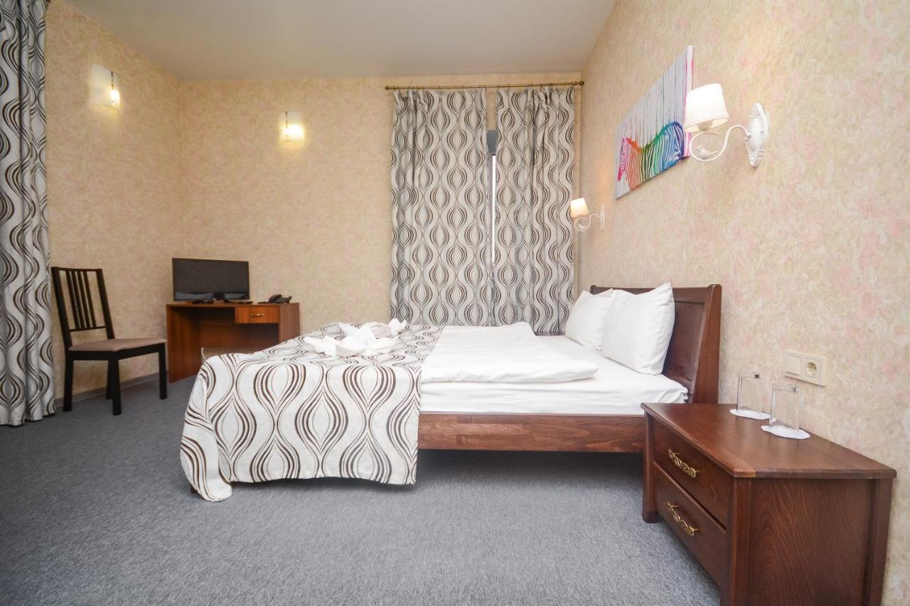 Три Сімки Hotel Vyshhorod Luaran gambar