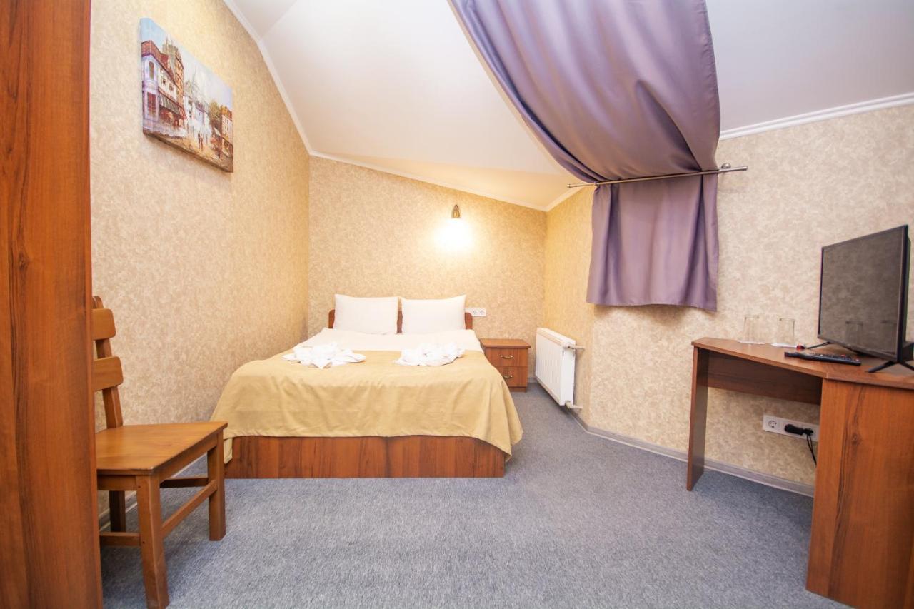 Три Сімки Hotel Vyshhorod Luaran gambar