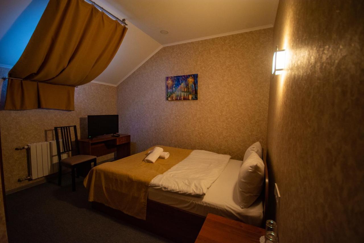 Три Сімки Hotel Vyshhorod Luaran gambar