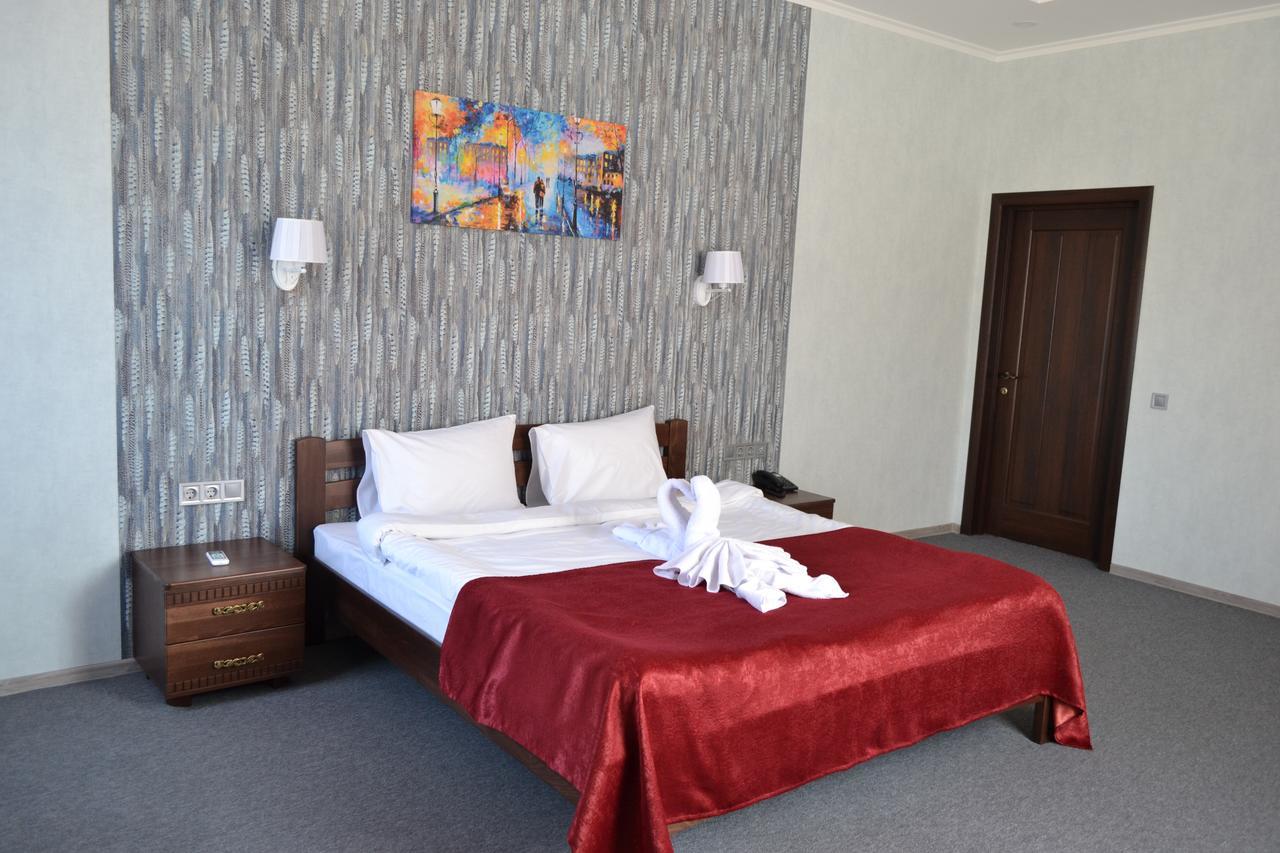 Три Сімки Hotel Vyshhorod Luaran gambar