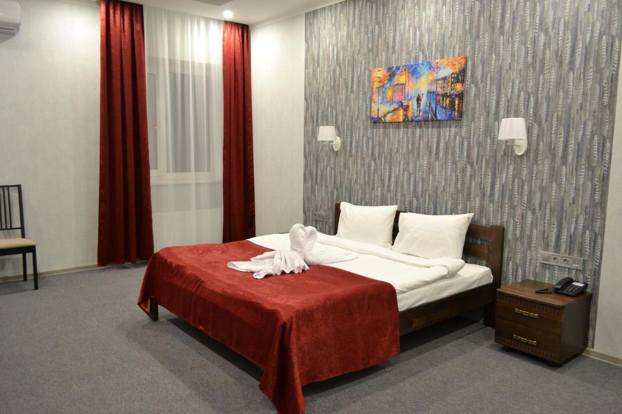 Три Сімки Hotel Vyshhorod Luaran gambar